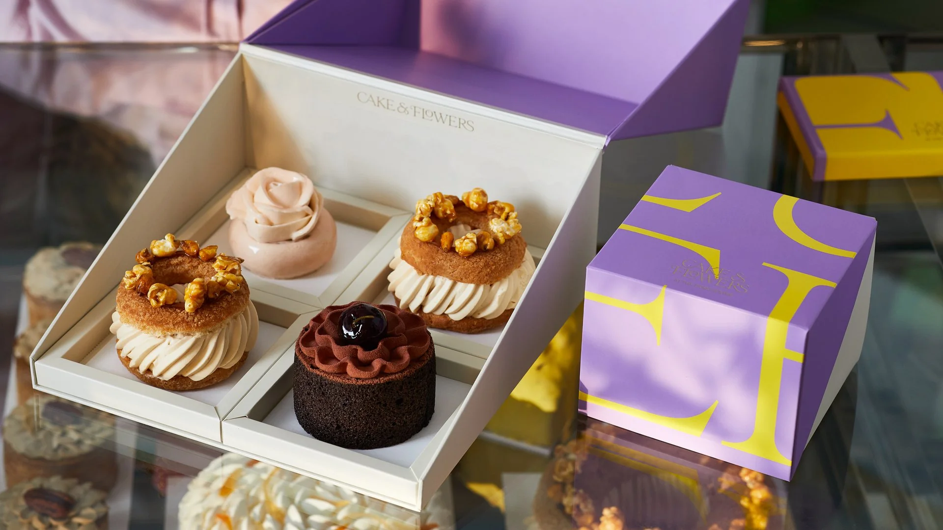 Mayfair’s Finest Cakes and Blooms